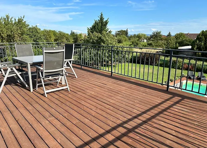 Field6 * Révfülöp